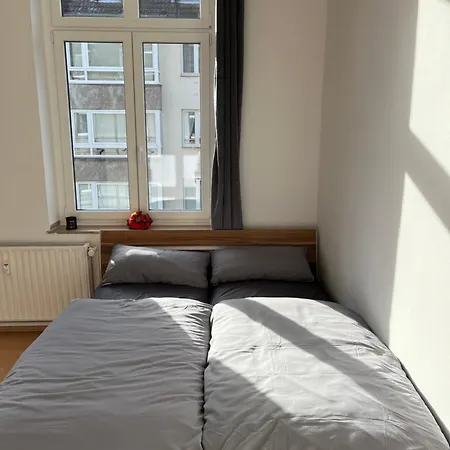 Apartment Moderne Rheinresidenz Dusseldorf